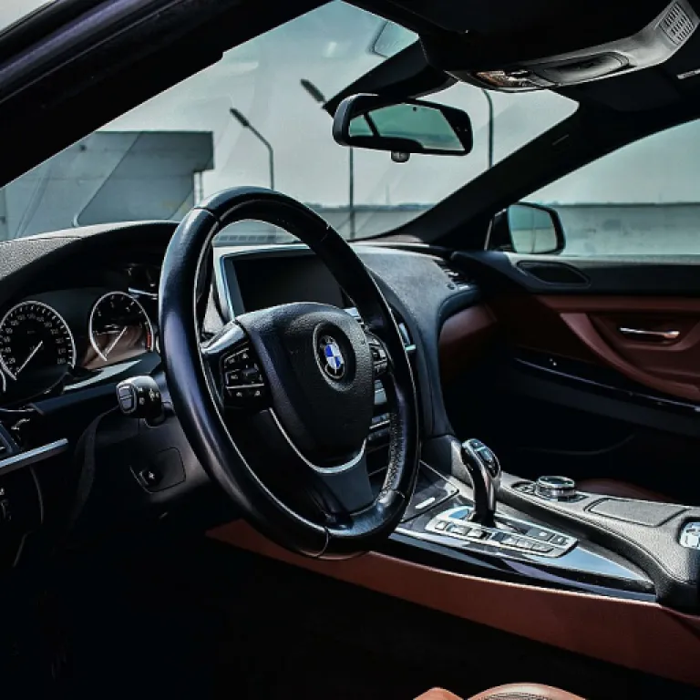 Tout savoir sur le transit connect auto d'occasion : conseils et astuces